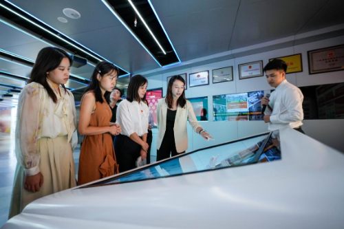 1南方報業(yè)傳媒集團9月團青動態(tài)新聞稿（報團工委）(副本)(副本).docx_3