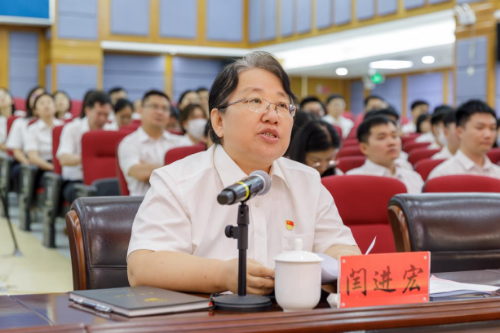 (省檢察院)深入貫徹中央八項規定精神,以優良作風挺膺擔當.doc_13